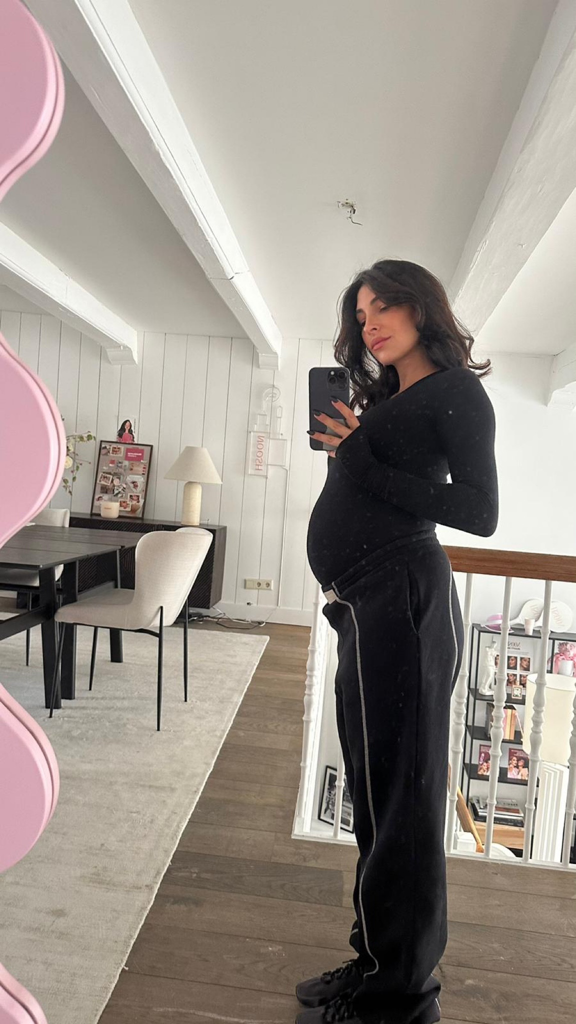 Cozy outfit 🖤

outfit inspiration, autumn outfit, loungewear, ASOS, black sweatpants, H&M, black long sleeve bodysuit, Nederland. 

#LTKstyletip #LTKSeasonal #LTKeurope