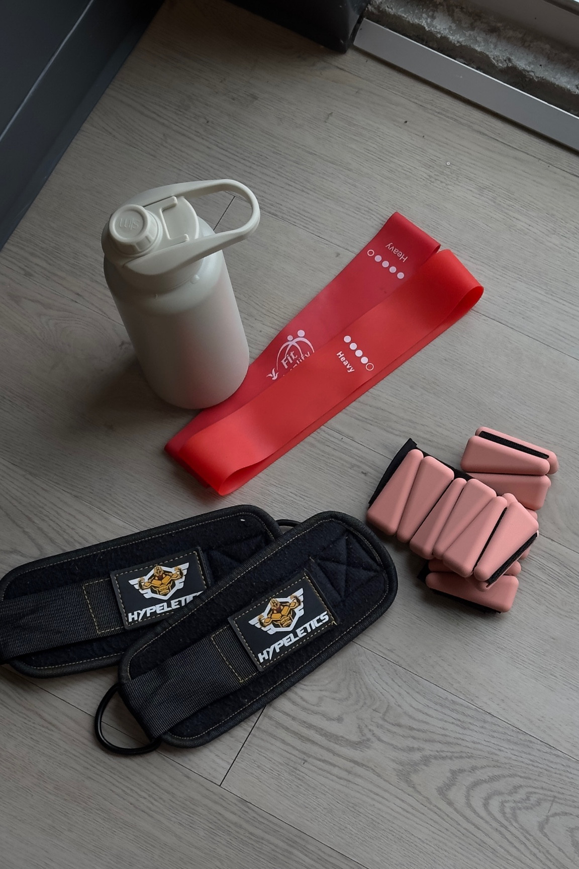 Gym leg day essentials

#LTKFindsUnder50 #LTKActive #LTKFitness