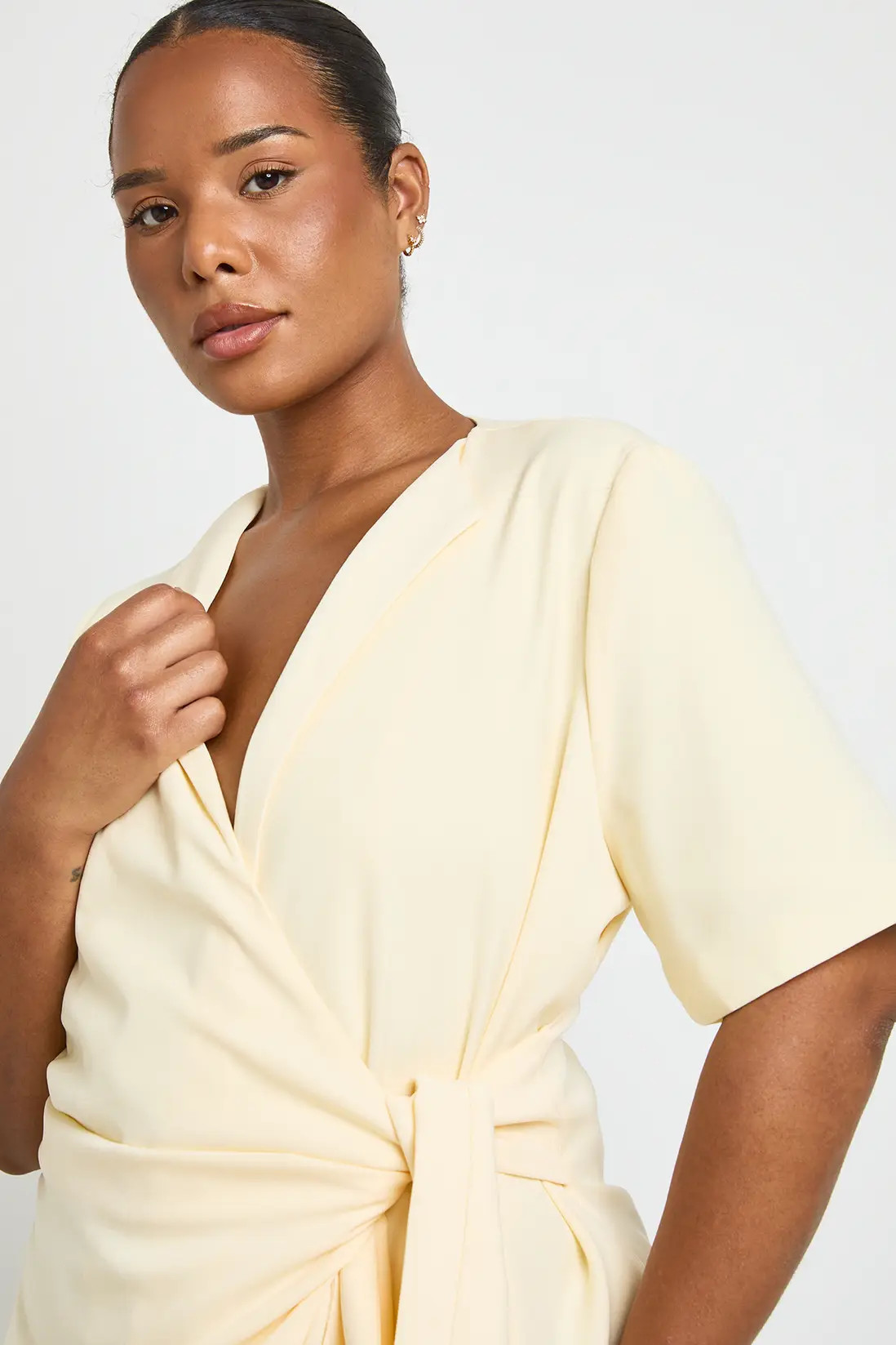 Lemon Plus Ruched Tie Side Short Sleeve Blazer | Boohoo USA | boohoo (US & Canada)