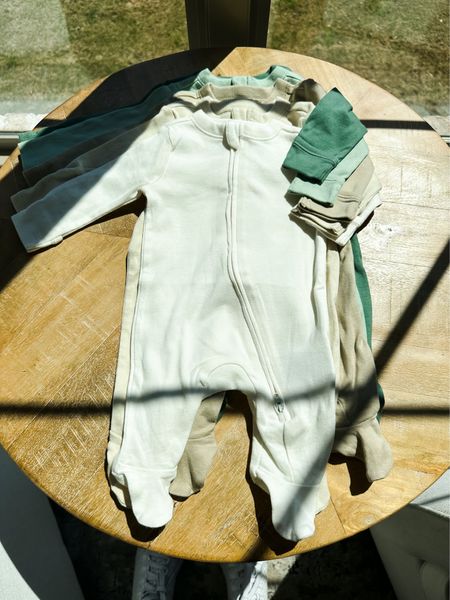 5 pack of sleepers for baby boy 💚 2 way zipper and built in hand mittens 👶🏼

#LTKunder50 #LTKsalealert #LTKbaby