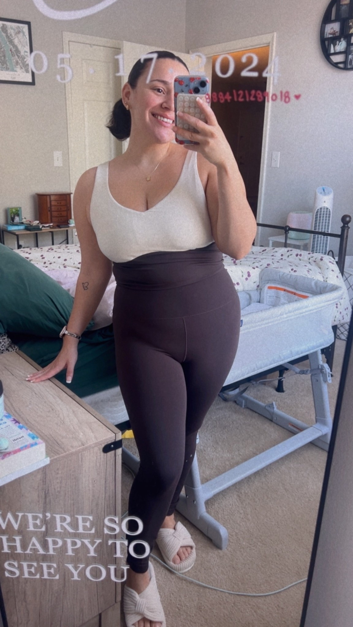 Old Navy Active 🤎
Loving this color combo for fall 
Getting back into the groove postpartum is so much easier when you have a cute workout set to wear 
Top: L
Bottoms: M 

#LTKActive #LTKSeasonal #LTKFindsUnder50