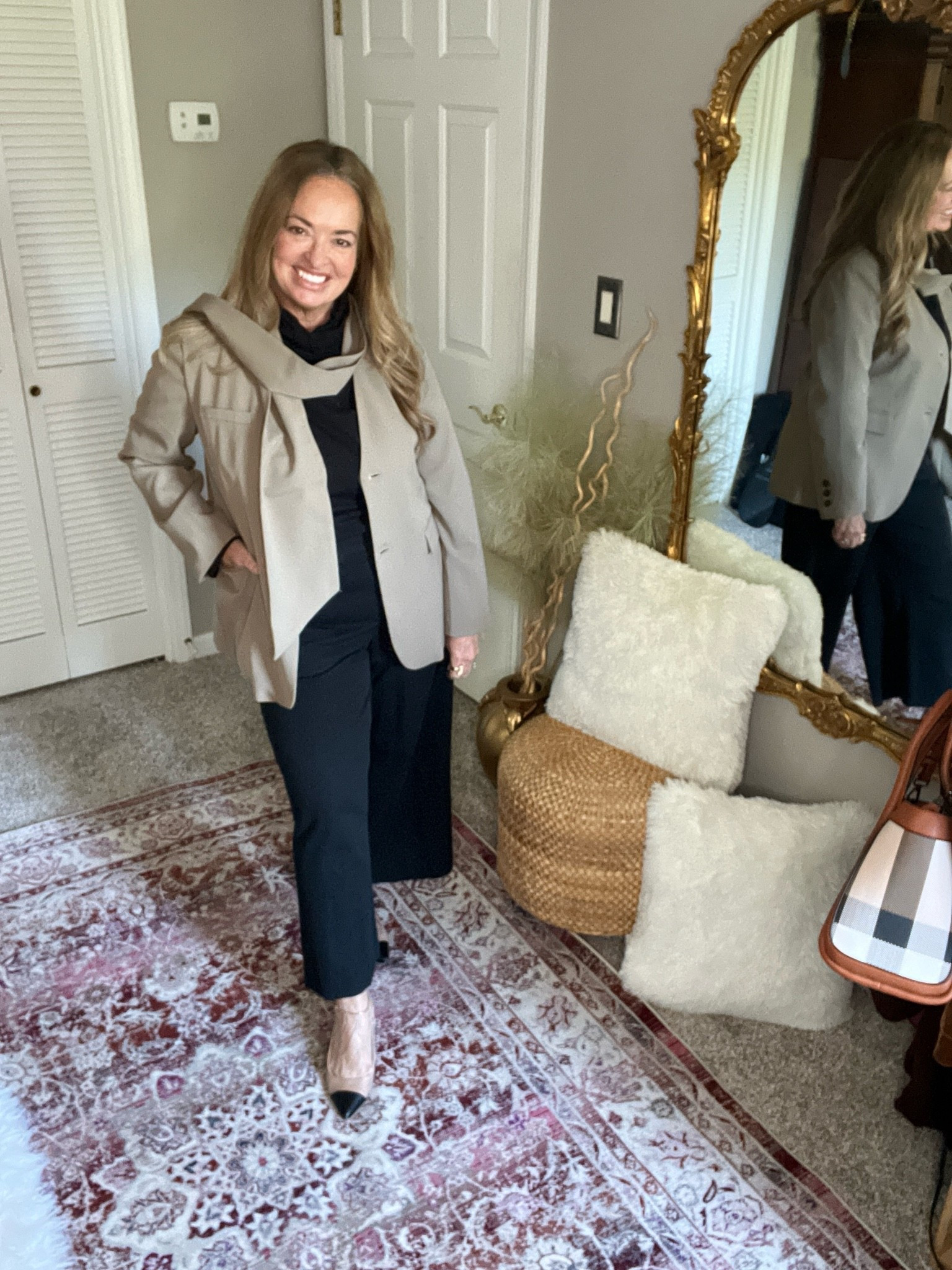 Blazer with matching scarf!
A fresh take for Fall. Workwear, weekend wear. Very versatile and available in plaid.

#LTKootd #LTKgrwm #LTKWorkwear