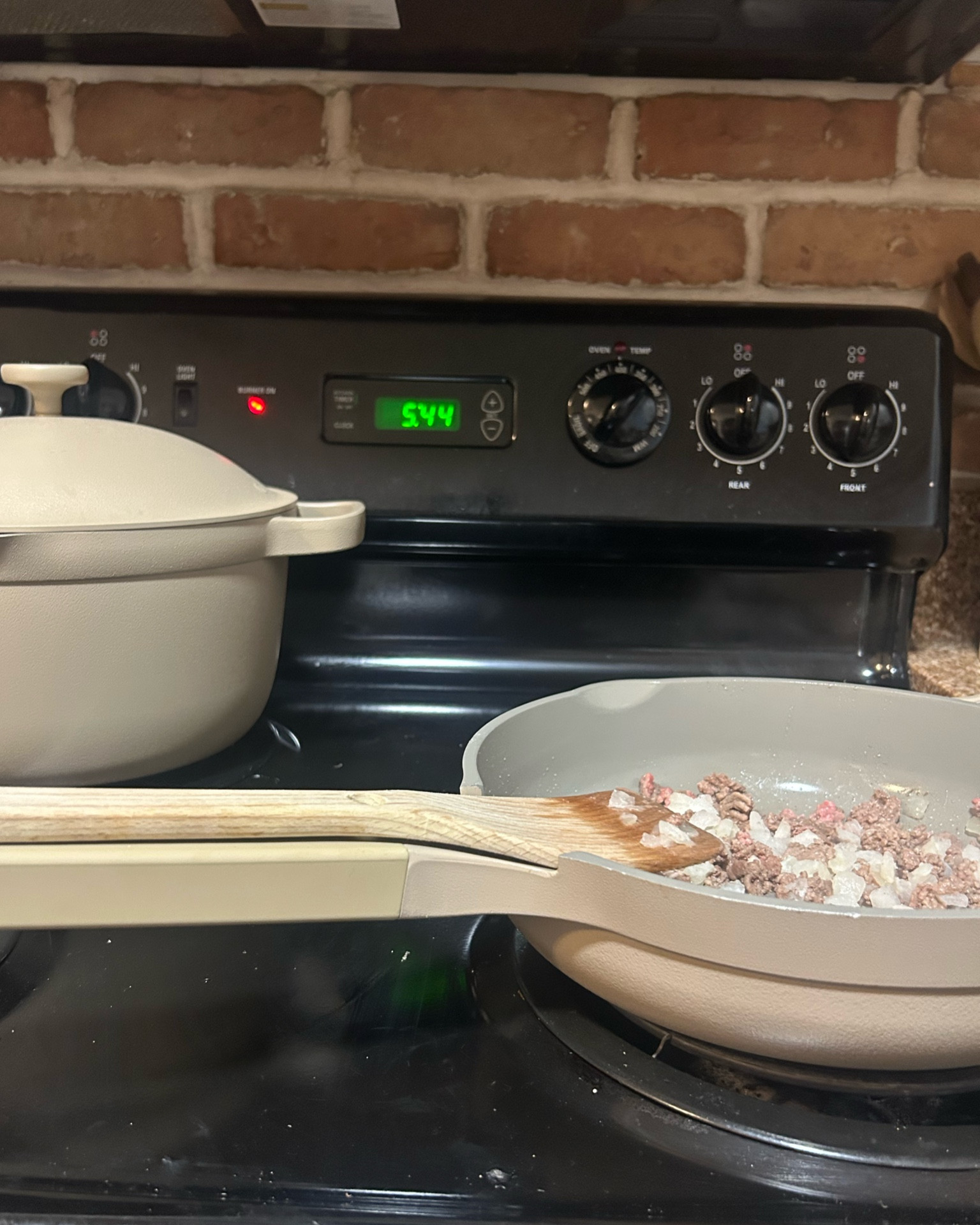 The BEST pans!! I’m in love!! So easy to clean and are non stick!!

cooking//pans//home

#LTKHome #LTKFamily #LTKMostLoved