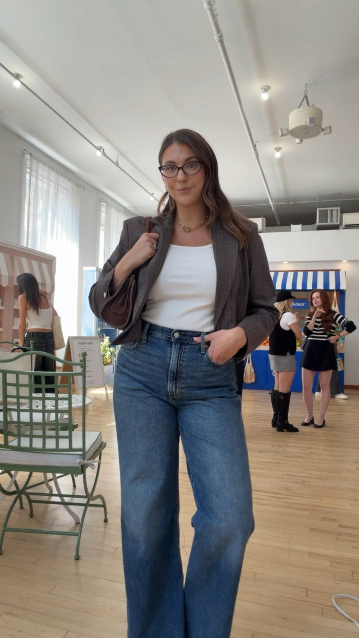 The perfect mix of polished and effortless 🤎 Loving this blazer + wide leg denim combo for fall—classic, flattering, and so easy to recreate.

fall outfit idea, blazer outfit, wide leg jeans, casual chic outfit, fall fashion, size 14 style, size large outfit, everyday fall outfit, neutral style

#LTKootd #LTKdayinmylife #LTKMidsize