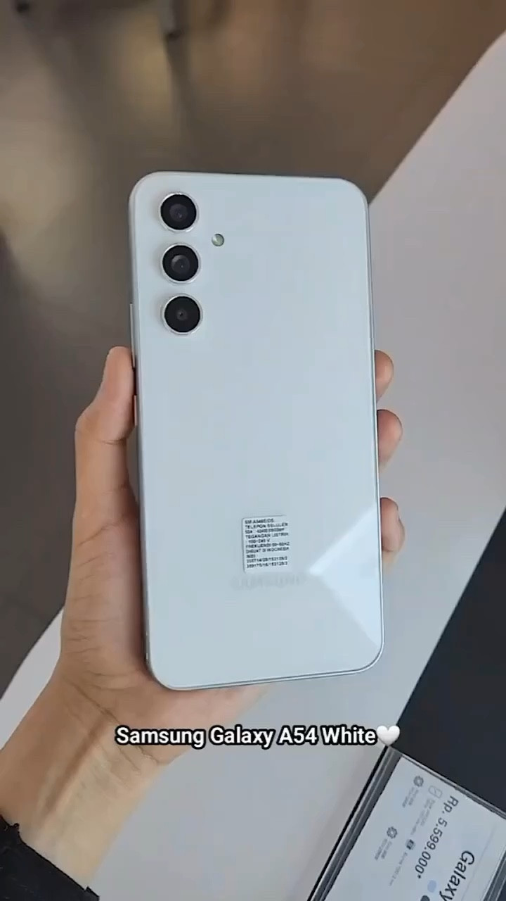 Smartphone Samsung galaxy A54 5G branco 128GB 8 GB Ram processador octa-core câmera tripla traseira selfie de 32MP tela infinita 6.4” 120Hz

#LTKfamily #LTKsalealert #LTKbrasil