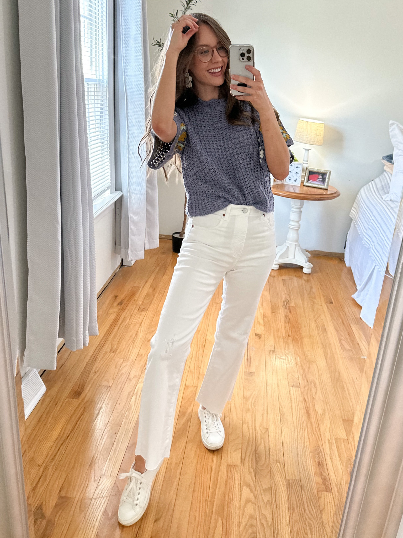 White high rise straight leg denim from @agjeans. Wearing a size 27. Super stretchy with the right about of distressing. #agjeans #AGirlinAG 