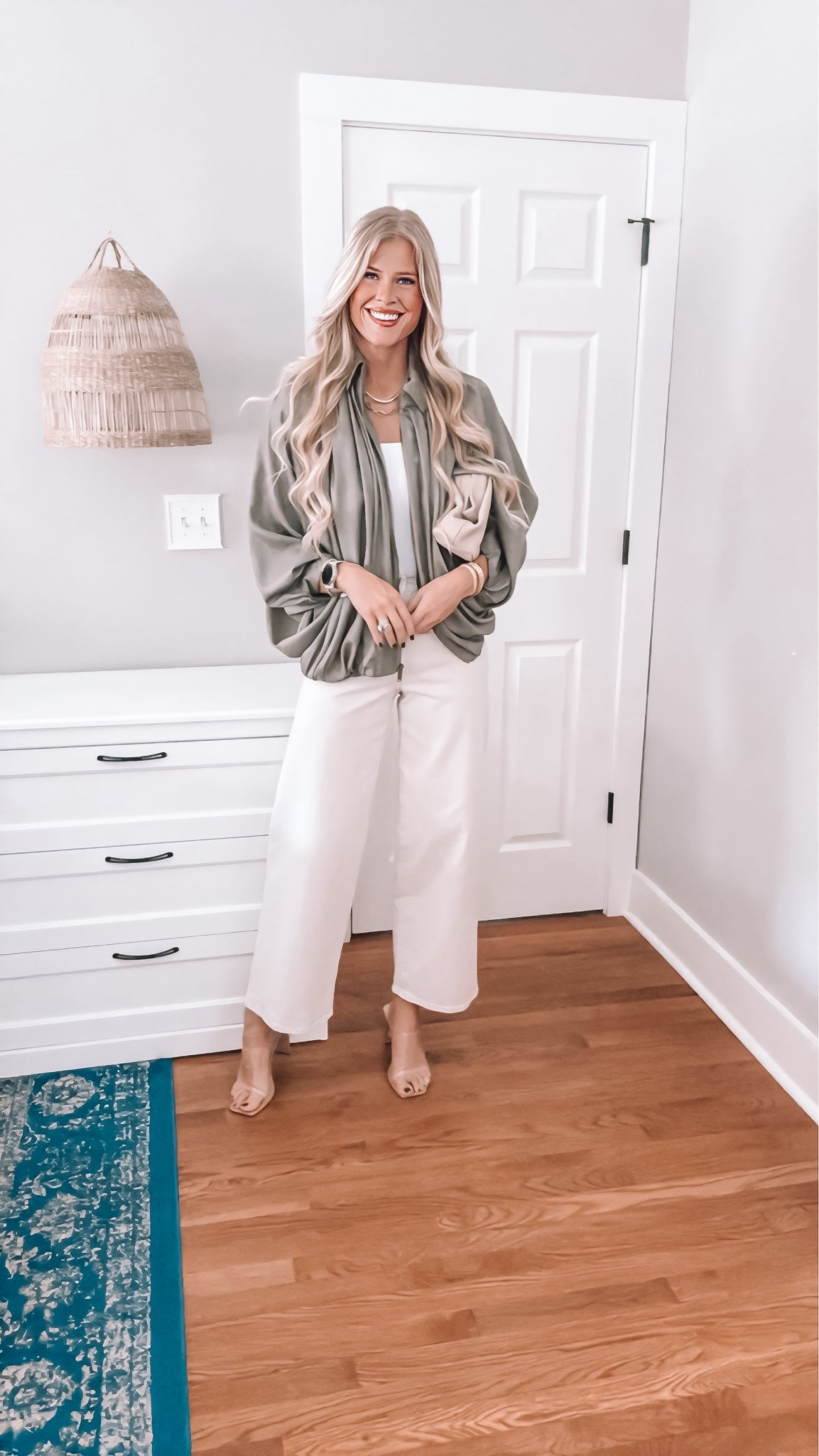 I still can’t believe this jacket is from Amazon… it’s giving EXPENSIVE 👏🏼

Wearing size small!

#amazondeals #amazonmusthave #momstyle #winterstyle #winterfashion 

#LTKCyberWeek #LTKHoliday #LTKGiftGuide