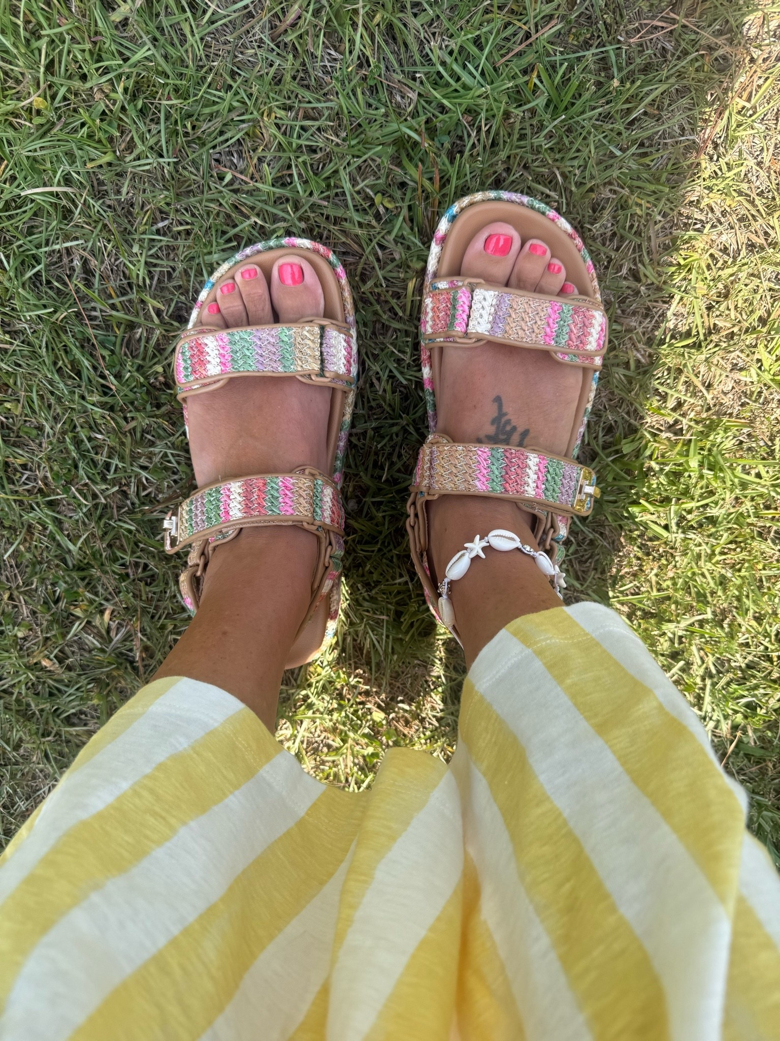 The cutest summer sandals! 🩴

#LTKmomlife #LTKootd #LTKSaleAlert