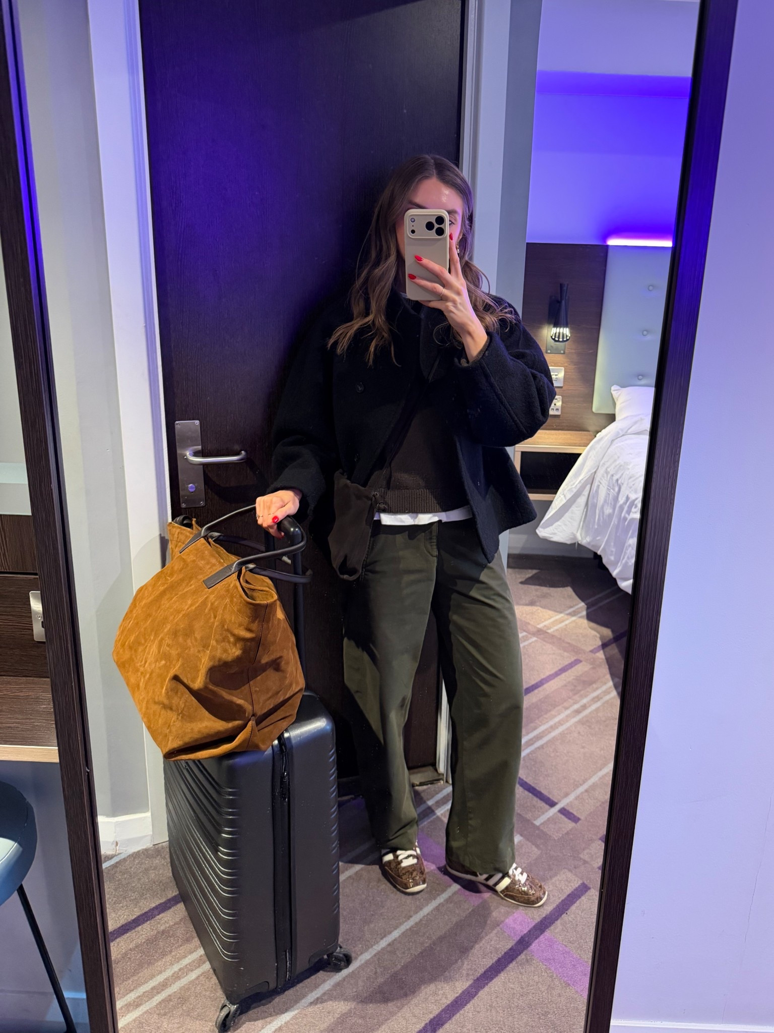 & other stories black jacket
& other stories brown cashmere blend jumper
Uniqlo barrel leg trousers, XS I’m 5ft 6 
Adidas Japan trainers
Zara men suede tote bag

#LTKuk #LTKwinter #LTKeurope