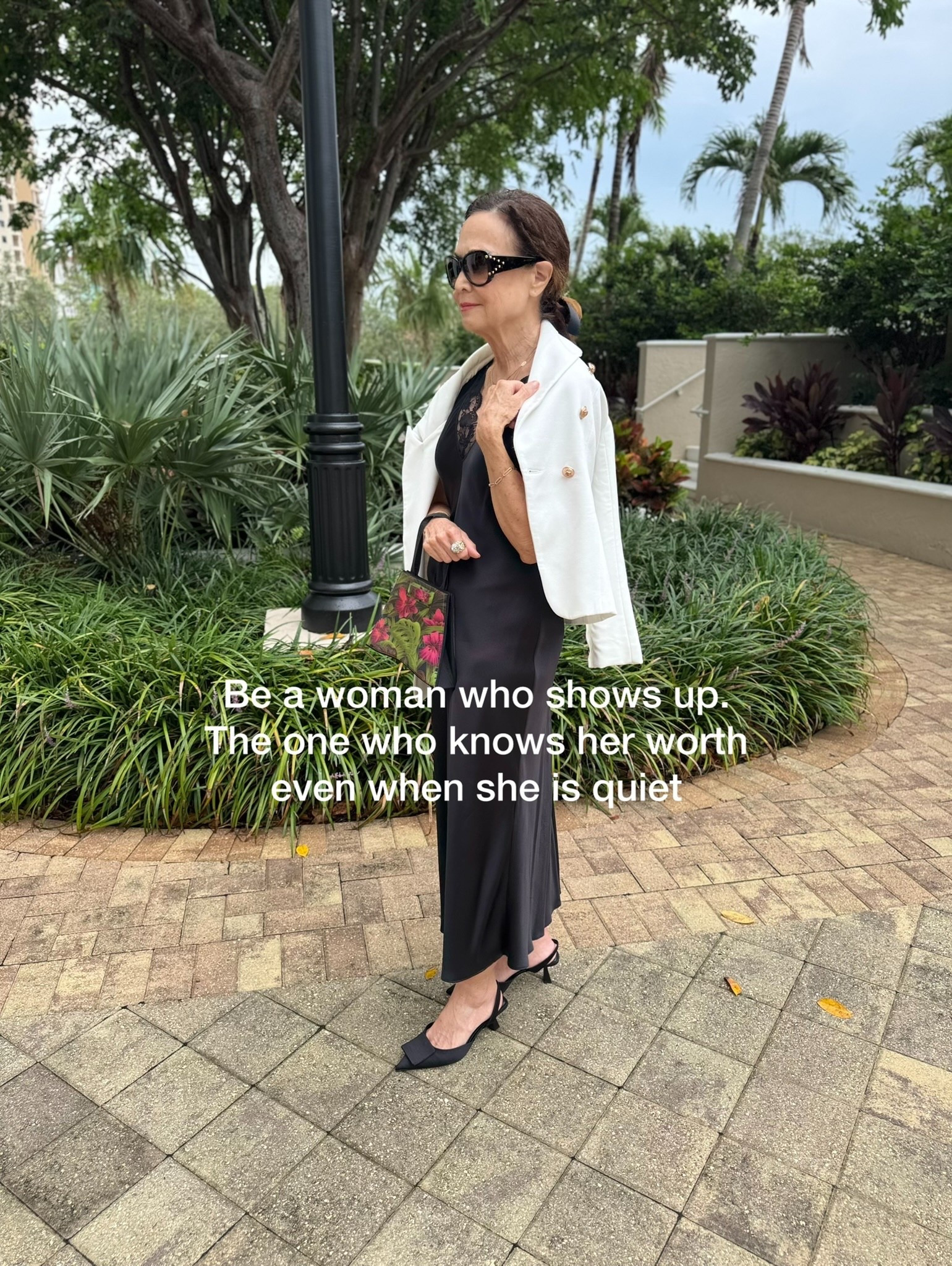 Be a woman who shows up.
The one who knows her worth even when she is quiet.
This bracelet doesn’t need to shout.
It says everything with presence. 
#HYOUFineJewelry #JustBecause
@hyoufinejewelry #ad
