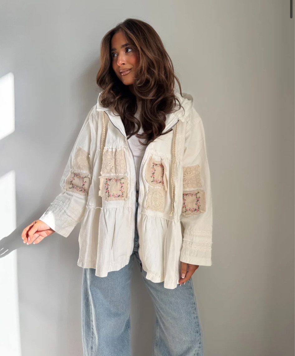 Ready for crisp fall days — this patchwork full-zip blends rugged warmth with everyday comfort, perfect for layering on the go. 🍂🧥✨

#LTKWorkwear #LTKTravel #LTKSeasonal