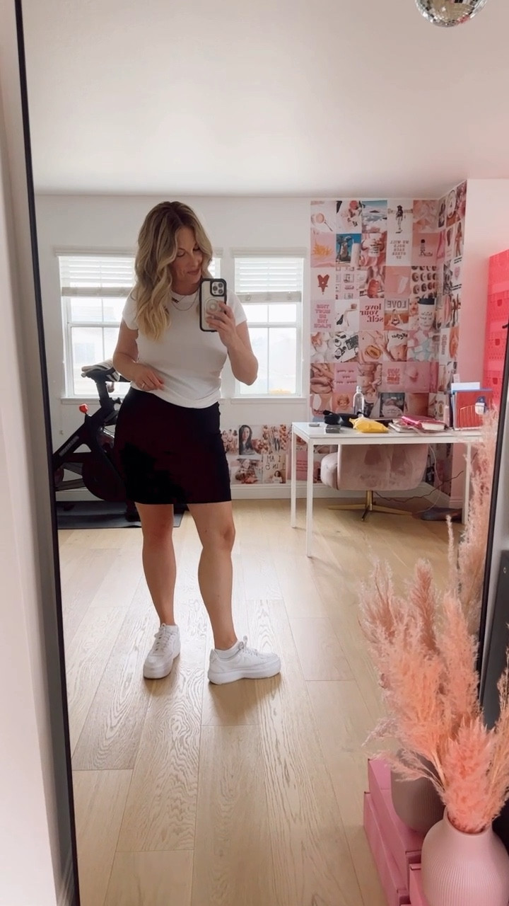 Classic pieces #midsize #express #target 

#LTKcurves #LTKshoecrush #LTKunder50
