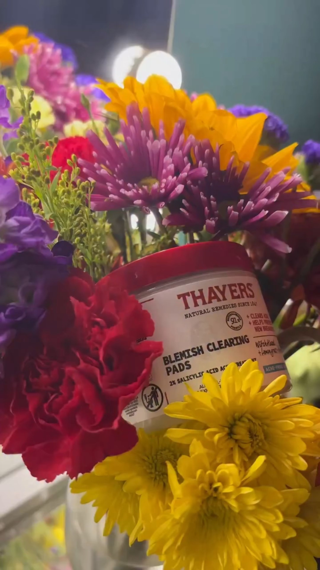 Let’s wipe off the day with @thayers Formulated with maximum strength 2% Salicylic Acid, Thayers toner pads clear active blemishes and help prevent new breakouts, visibly improving skin in just 1 week. With consistent use, skin feels smoother, clearer, and more balanced without dryness or irritation.
 
#thayers #thayersambassador #ProductReview #tonerpad #blemishes #blemishcontrol #skincareregimen #cvsbeauty