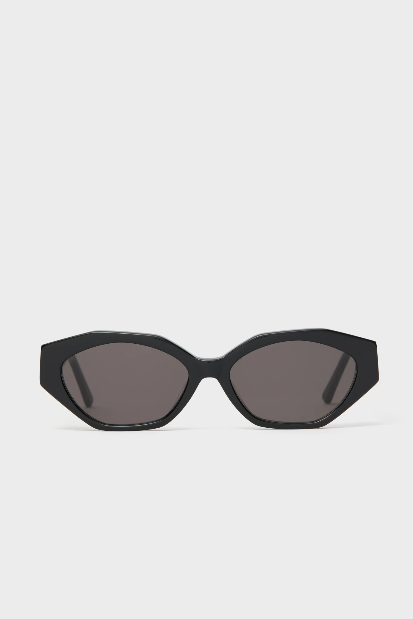 Black Eliana Sunglasses | Tuckernuck (US)