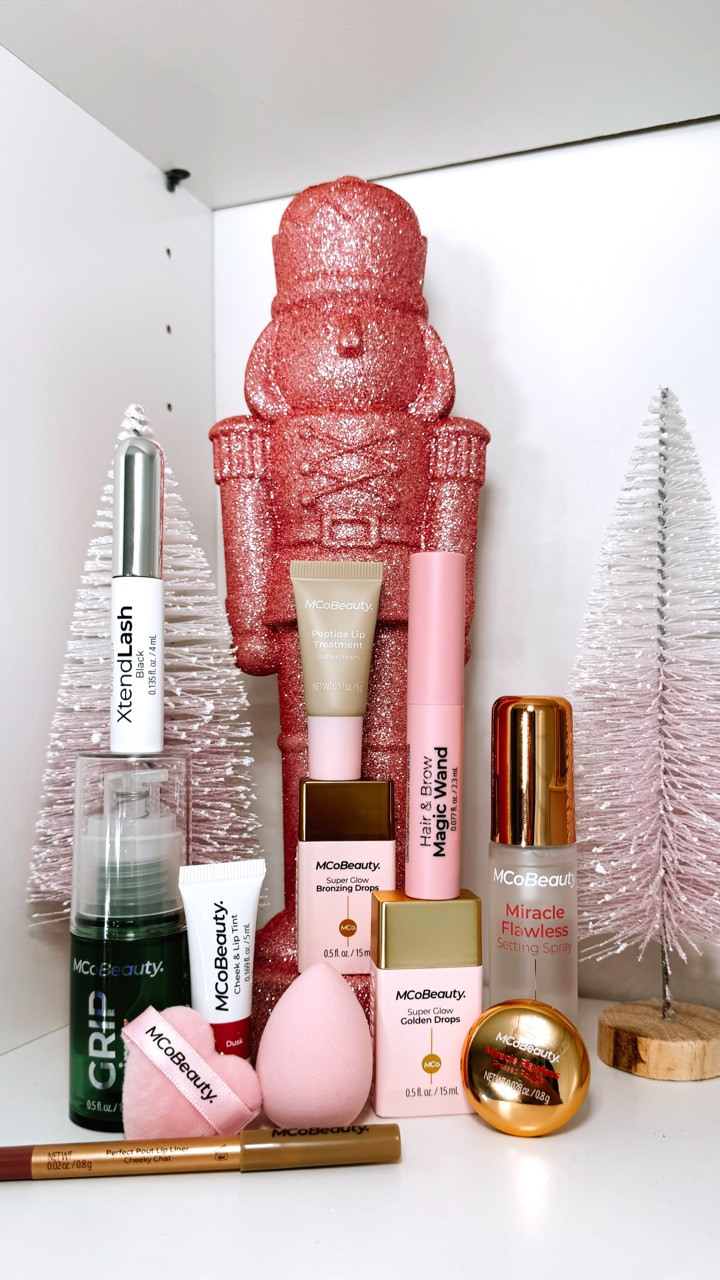 $20 MCo Beauty Advent Calendar 🎁💕

#makeup #adventcalender #beauty #beautyadvent