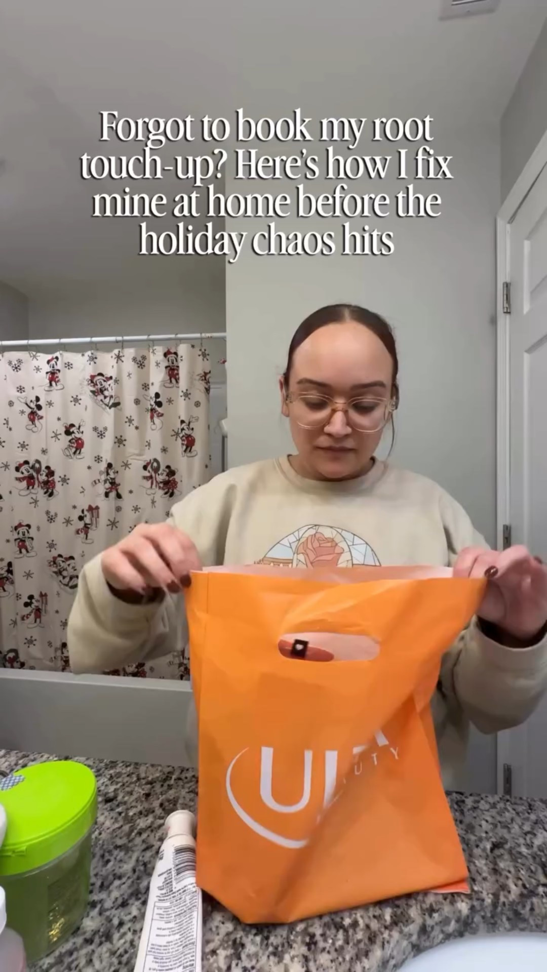 Holiday hair is loading 🍒💇🏻‍♀️ @madisonreed is 30% off at @ultabeauty 

home root touch up, at home hair color, root touch up routine, easy hair routine for moms, 30+ hair routine, self care routine at home, holiday beauty prep, quick beauty routine, Ulta Black Friday deals