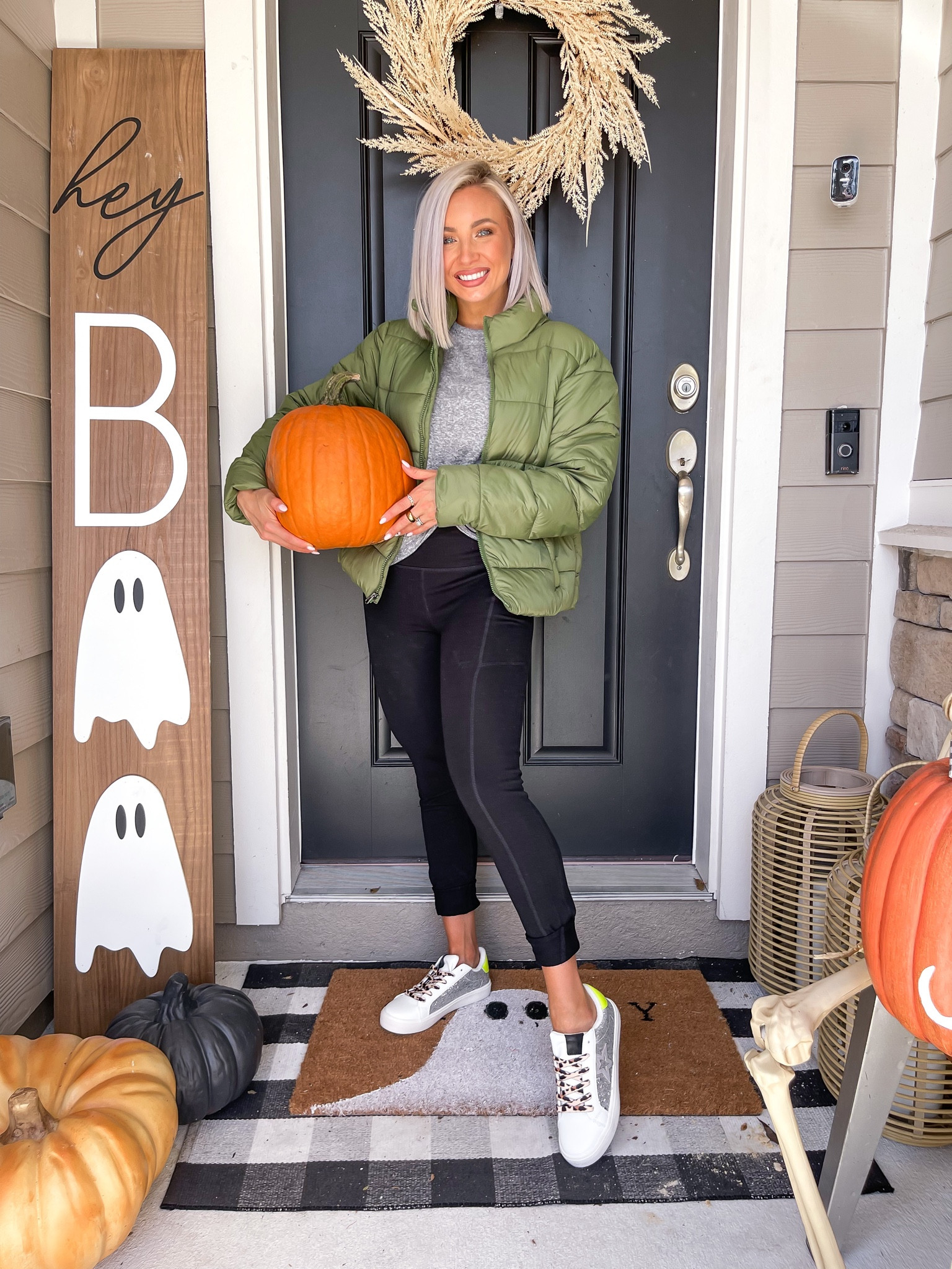 #WalmartFashion Fall finds unser $25! Im wearing a small in this puffer jacket, basic tee, and leggings! Shoes are tts & are total golden goose lookalikes for $20!!! #walmartpartner #walmart 

#LTKstyletip #LTKSeasonal #LTKunder50