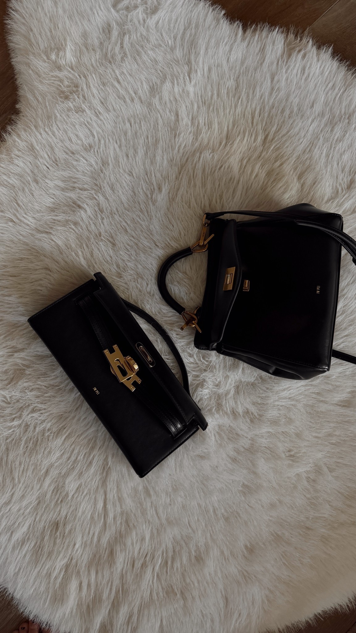 I am obsessed with these bags! They look and feel expensive without the price and would make such a great gift for any women on your list #amazon #bag #giftidea #handbag #stylinbyaylin

#LTKStyleTip #LTKGiftGuide #LTKHoliday