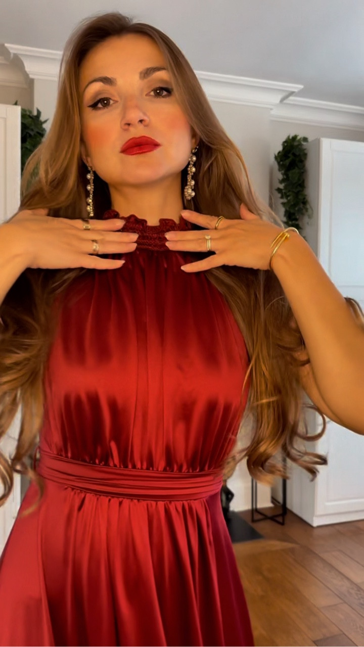 ✨ When the dress does the work so you don’t have to.
Smoothing, sculpting, festive-ready — this one’s a confidence boost in fabric form. 
Save for party-season inspo ✨

AD

#EveningDress #HolidayStyle #PartyLook

#LTKdatenight #LTKdresses #LTKpartywear