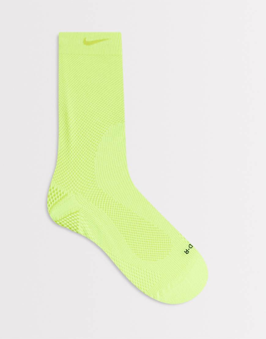 Nike Running 1 pack crew socks in green | ASOS (Global)