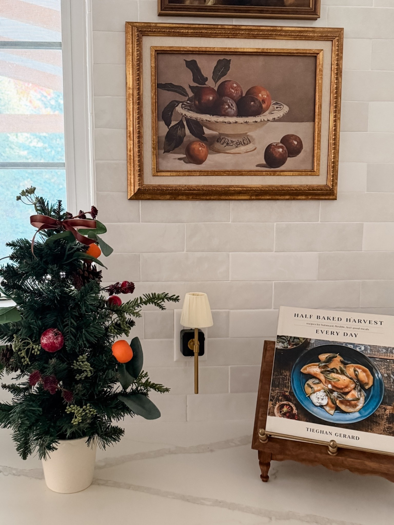 Easy kitchen Christmas decor