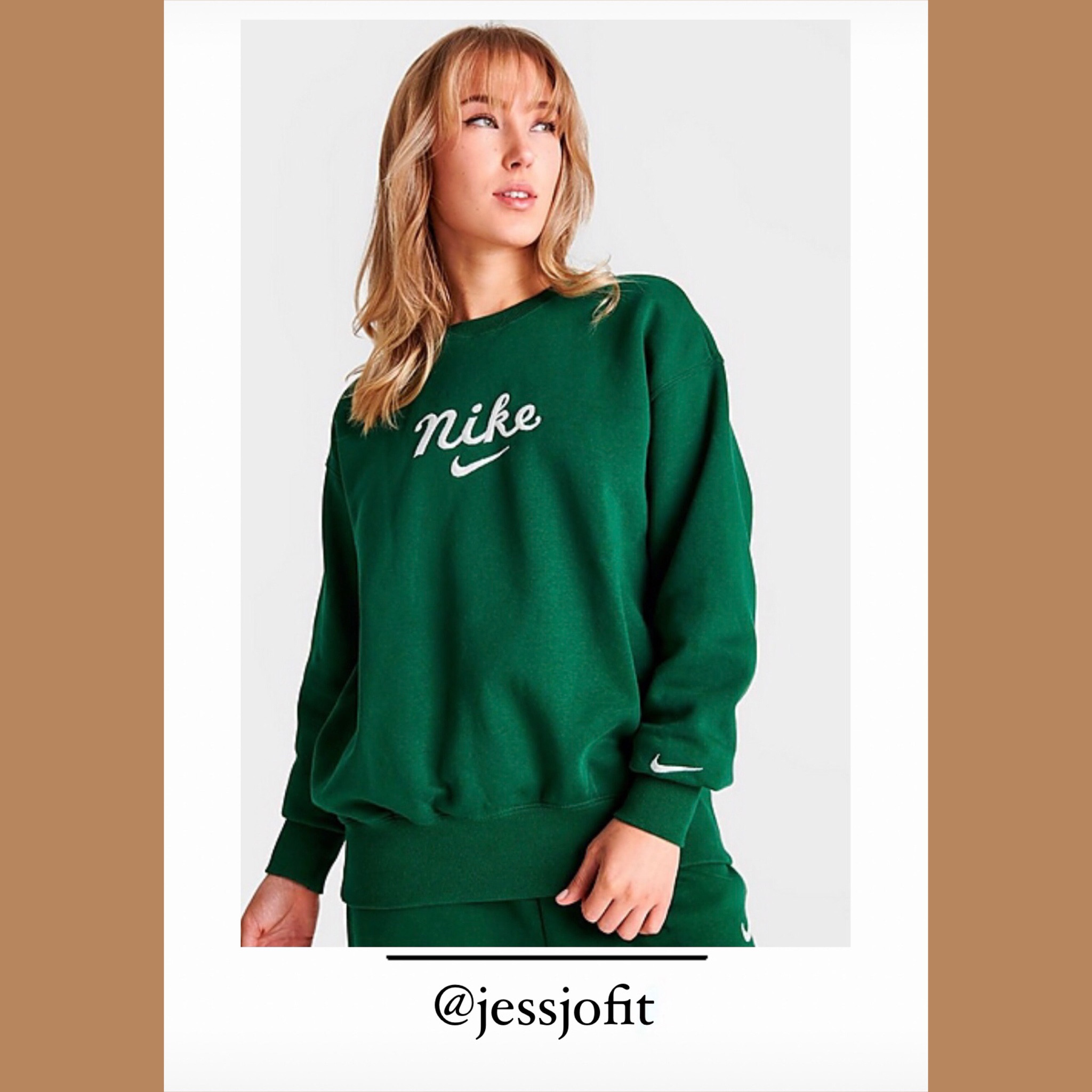 Nike archive hotsell logo sweatshirt