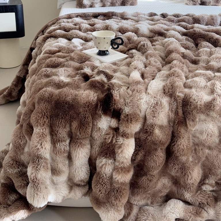 Sanmadrola Throw Blanket Faux Fur for Couch, Fuzzy Soft Plush Thick Bubble Blanket for Sofa Bedro... | Walmart (US)
