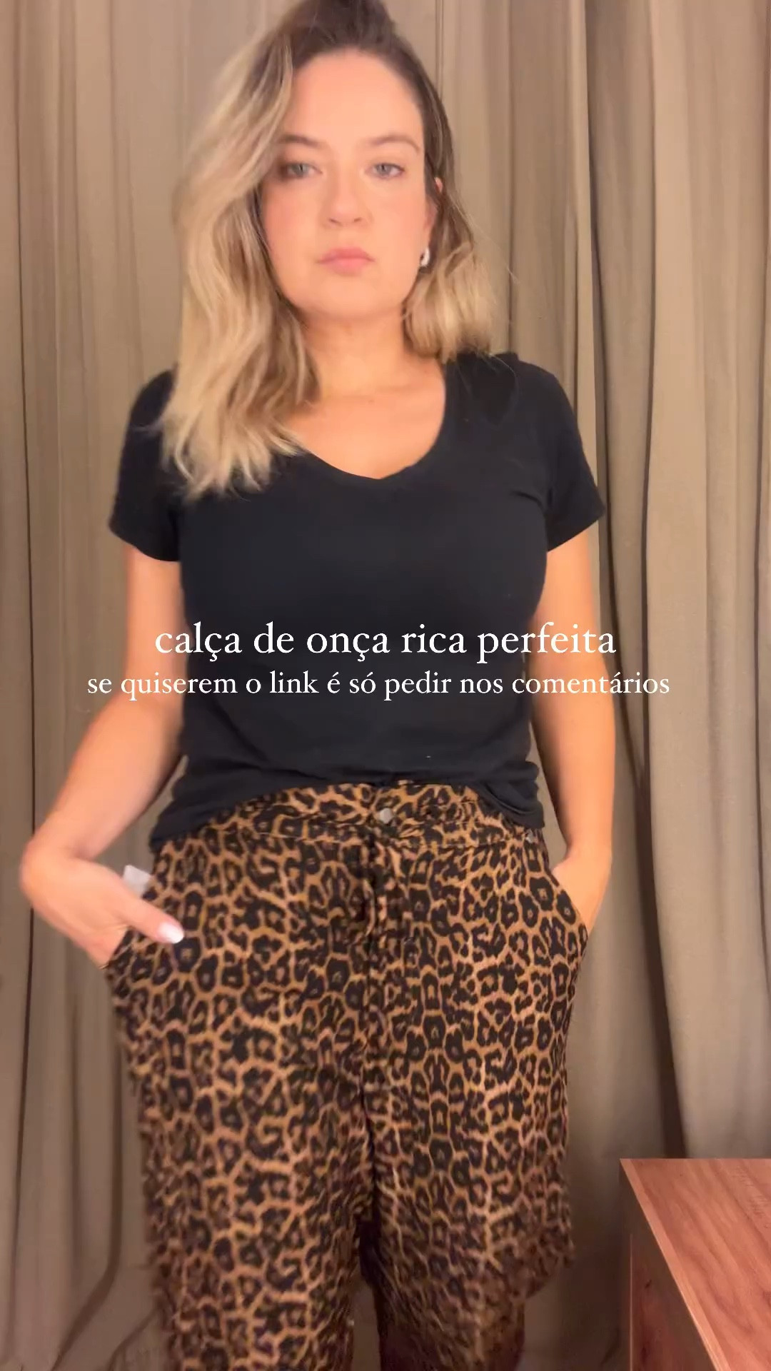 Calça de onça com estampa rica para arrasar na maior tendência do outono inverno. 

#LTKworkwear #LTKover40 #LTKbrasil