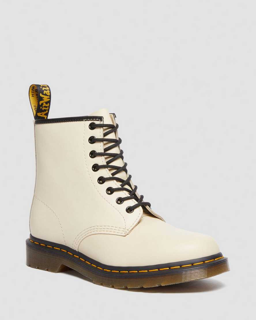 1460 Smooth Leather Lace Up Boots | Dr. Martens