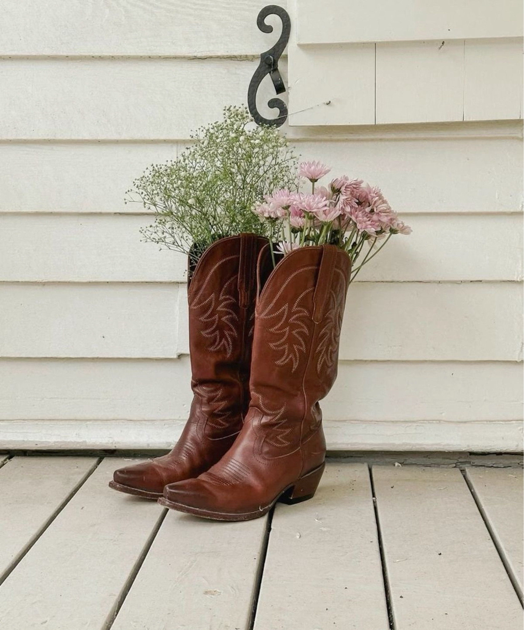 Tecovas I’m loving! Planning on snagging a few pairs here soon after that Derby money hit 🤪

#LTKShoeCrush #LTKStyleTip #LTKFestival