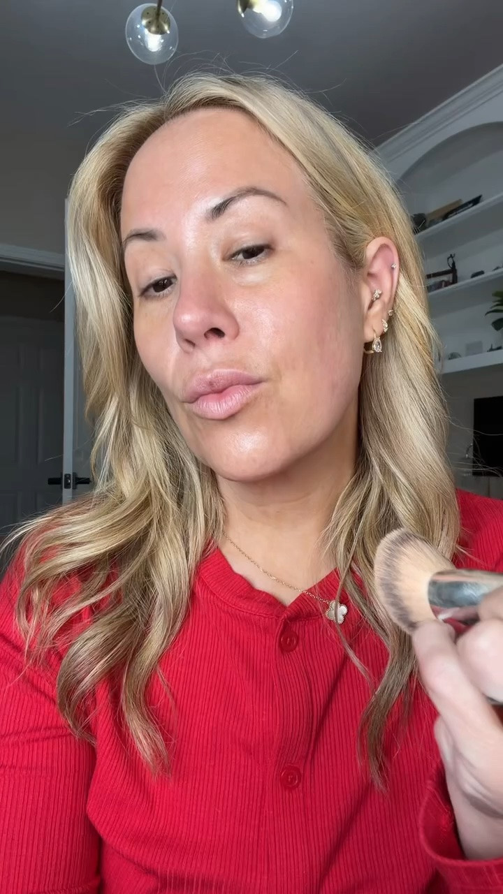 I’ve never seen a foundation brush blend so easily!

#LTKgrwm #LTKdayinmylife #LTKBeauty