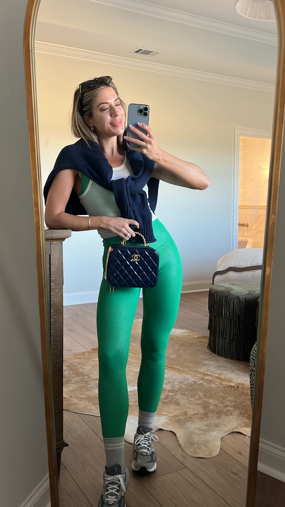 happy st pattys ☘️

#momlife #ootd #stpattys

#LTKfitnessgoals #LTKmorningroutine #LTKdayinmylife