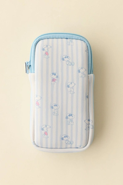Peanuts Snoopy Glasses Case | Urban Outfitters (US and RoW)