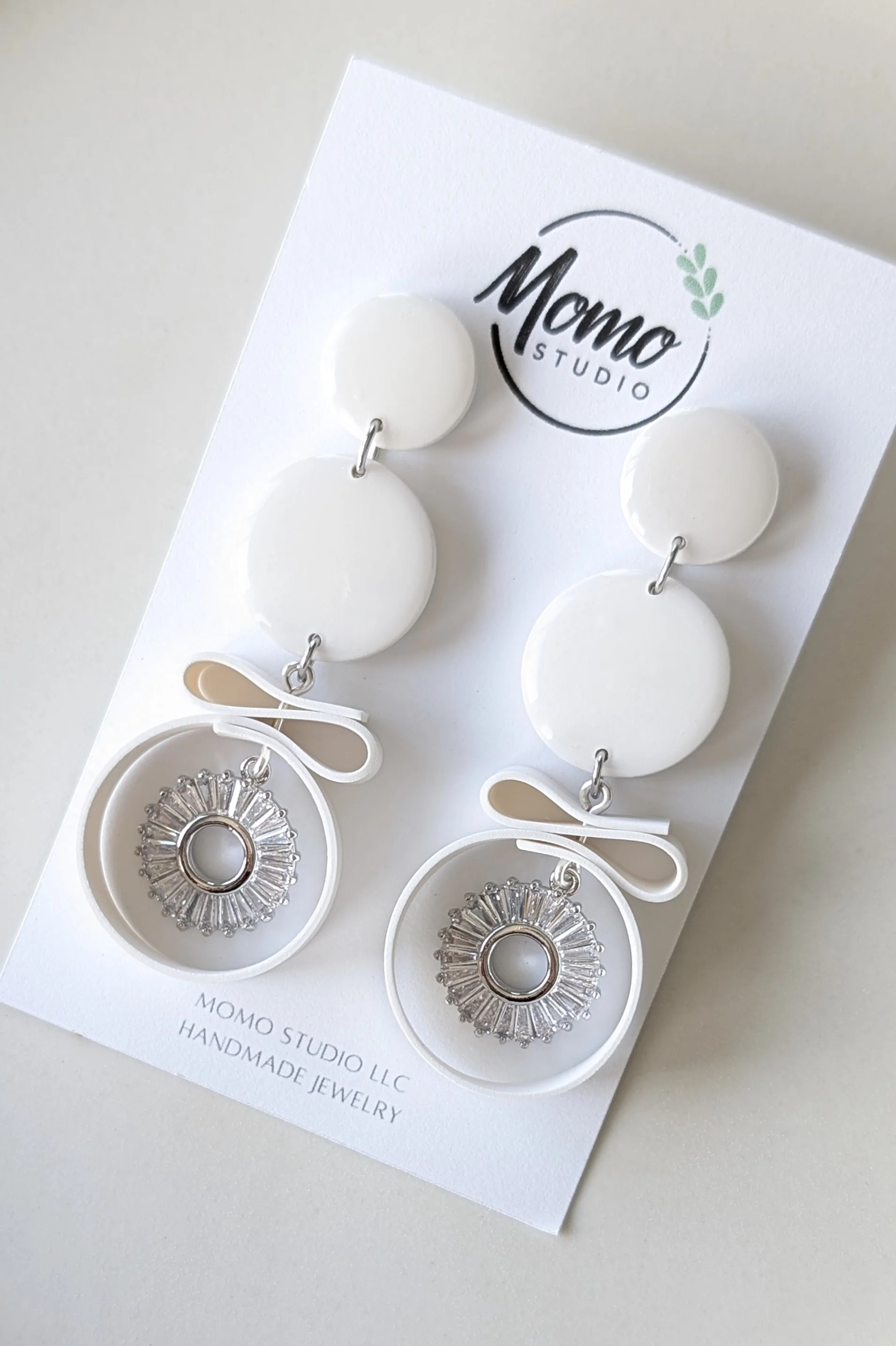 Dangle #7 - Ribbon Collection - WHITE + SILVER | Momo Studio