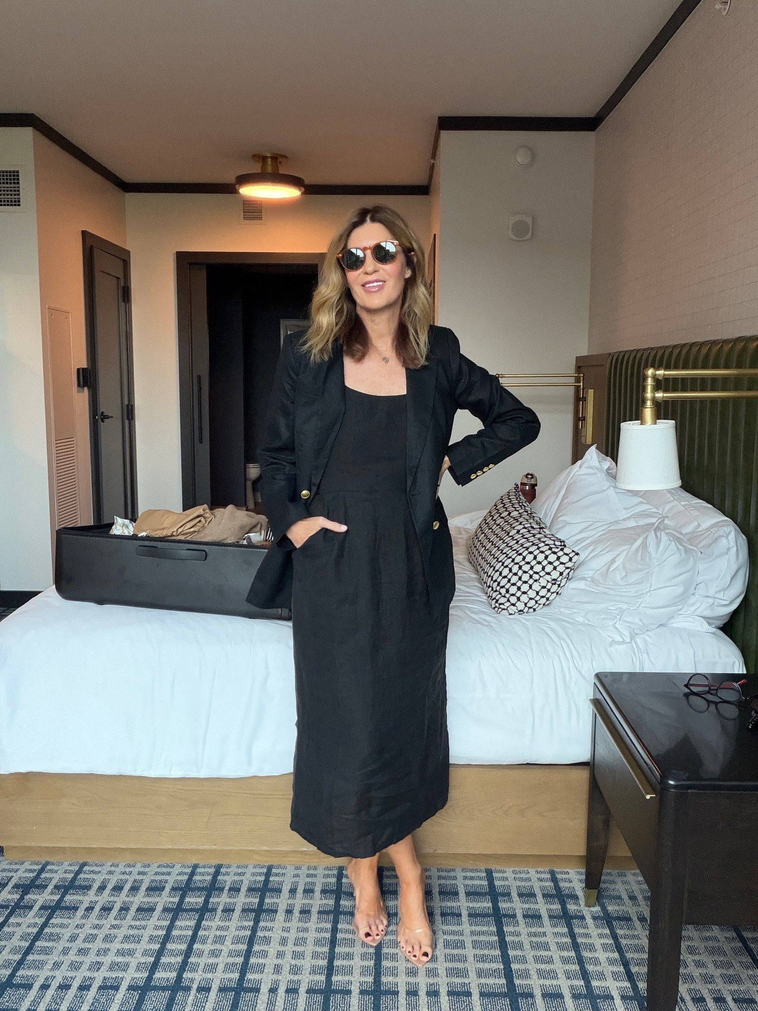 Wearing a size small in this gorgeous linen midi dress#LTKCon

#LTKOver40 #LTKgrwm