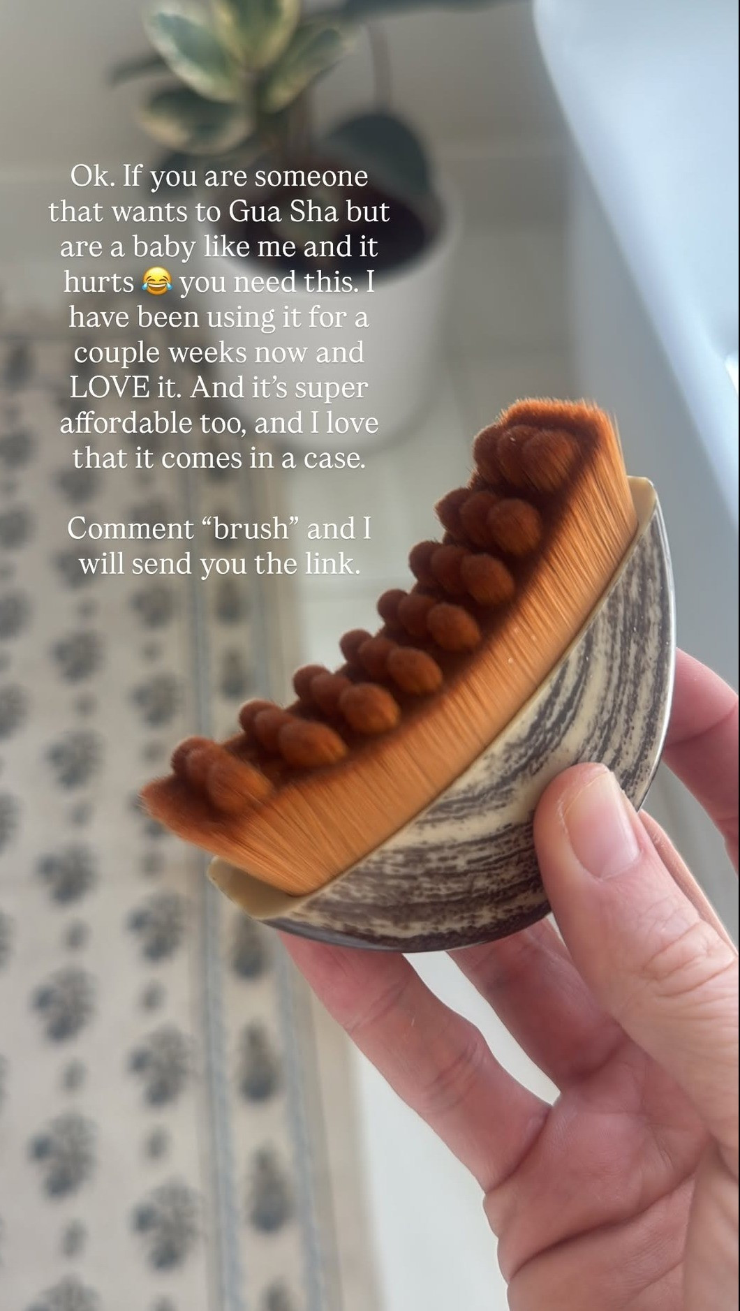 I don't love Gua Sha, it hurts 😂 But I LOVE this lymphatic brush. It feels so good!  

 