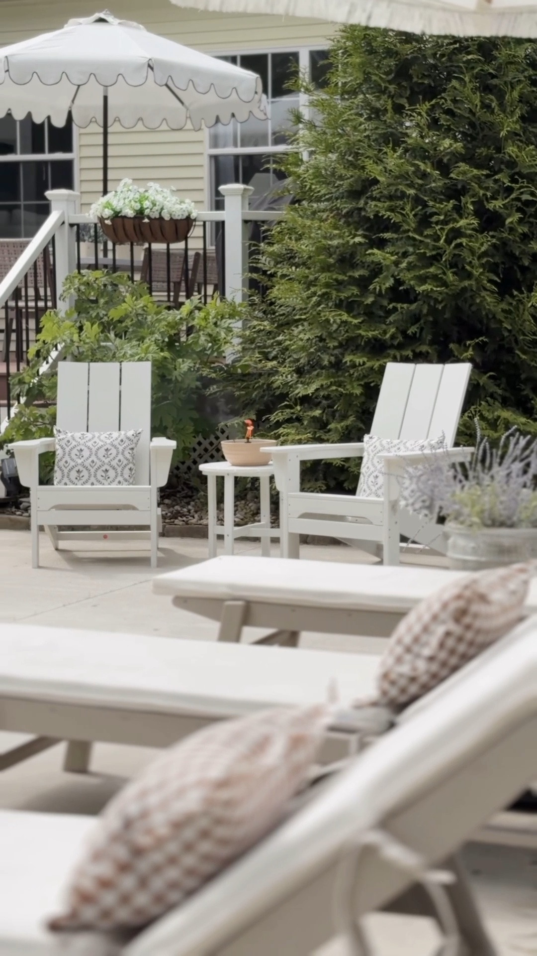 #AD Your outdoor space is one cozy seating setup away from becoming your favorite “room” of the house ✨
From morning coffee to late-night get togethers, the right outdoor seating makes all the difference. These finds from Wayfair are giving comfort, style and cozy vibes 🤍

Which setup would you add to your patio first?
 
@wayfair, #wishyouwerehere, #outdoor, #Wayfair, #WayfairPartner.
