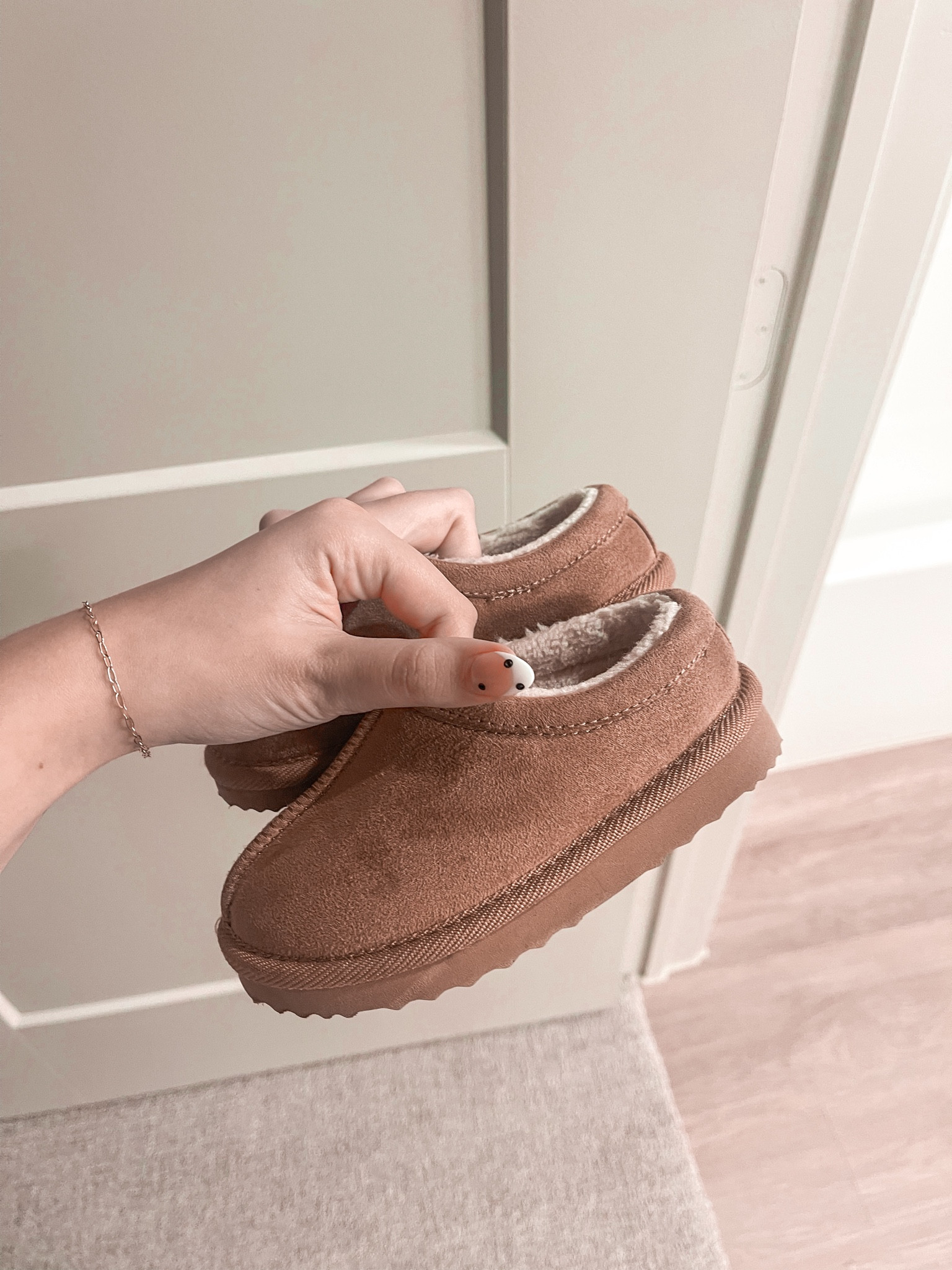 Baby/toddler slippers!

#LTKbaby #LTKkids #LTKshoecrush