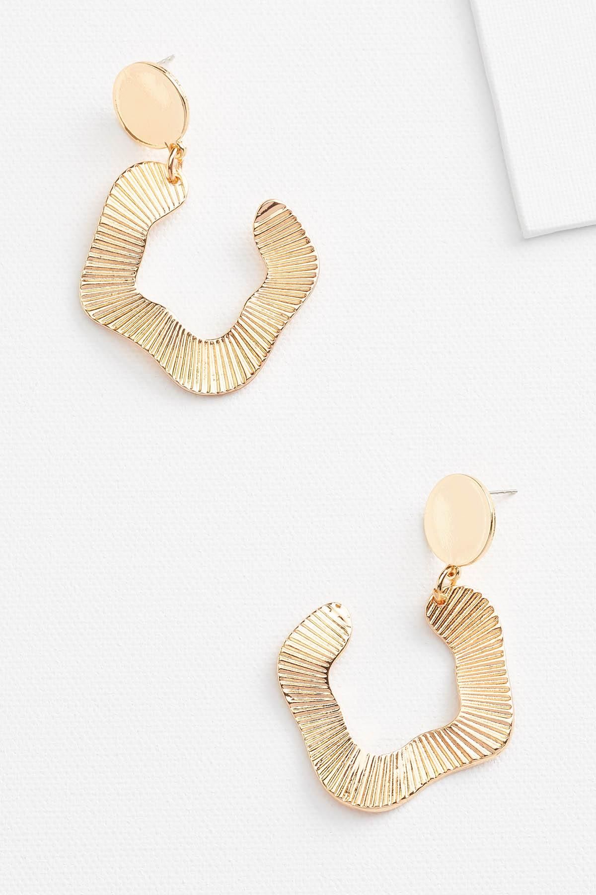 textured gold earrings | Versona