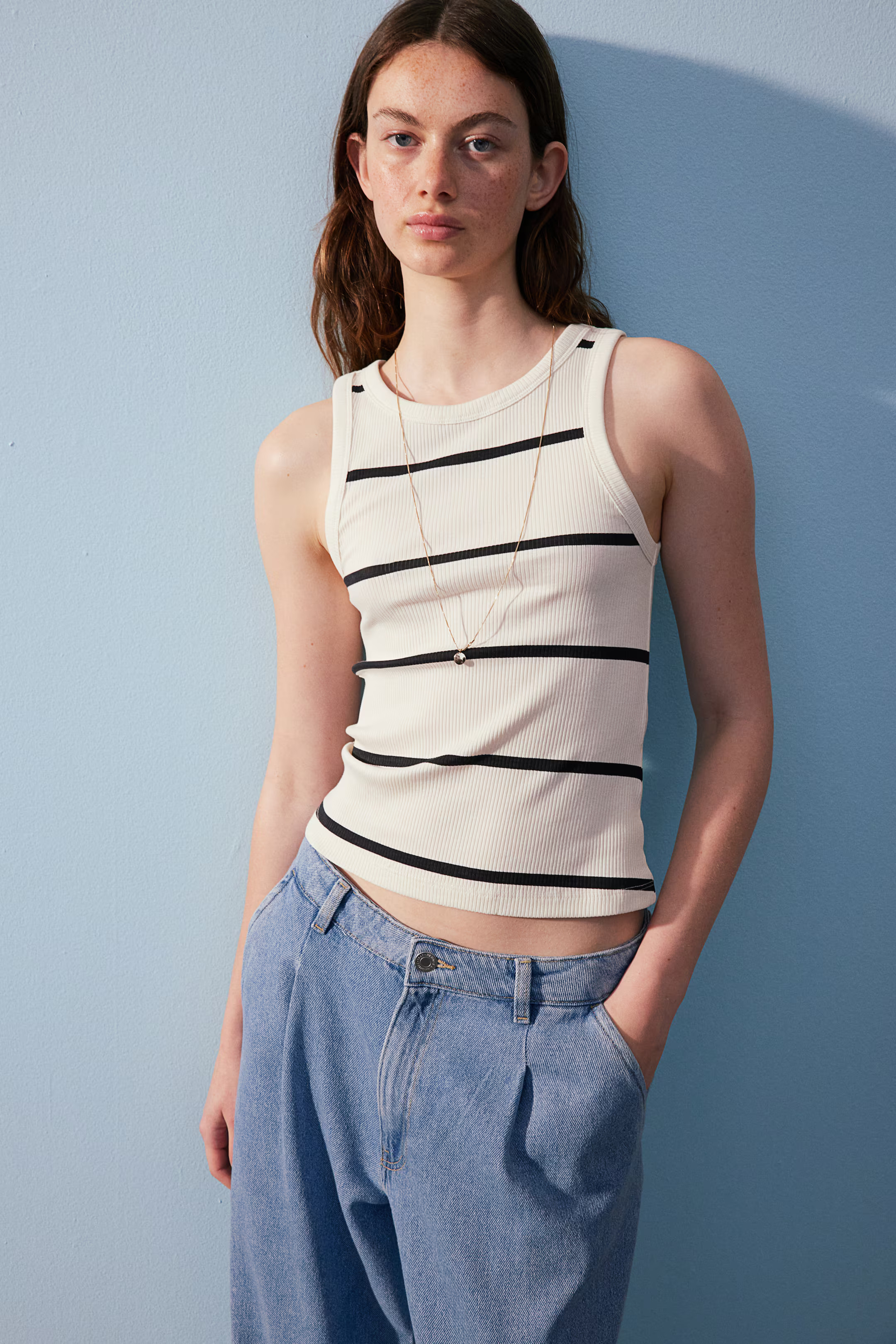 Ribbed vest top - Round neck - Sleeveless - White/Striped - Ladies | H&M GB | H&M (UK, MY, IN, SG, PH, TW, HK)