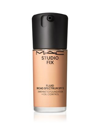 Studio Fix Fluid SPF 15 24HR Matte Foundation + Oil Control 1 oz. | Bloomingdale's (US)