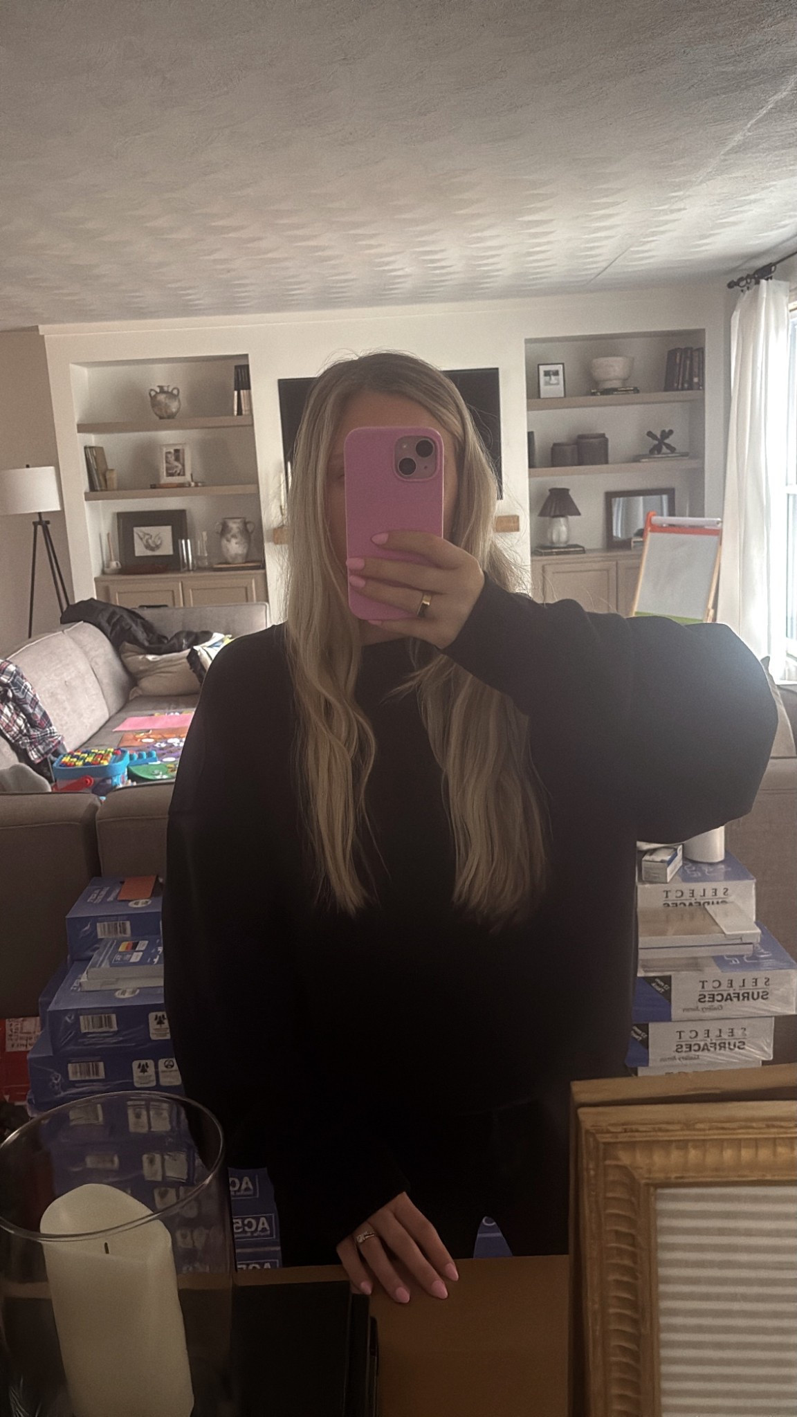 Aerie matching set

Medium in crewneck
Small in joggers

#LTKFindsUnder50 #LTKootd #LTKBump