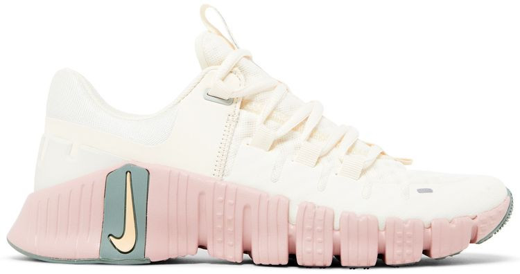 Wmns Free Metcon 5 'Pale Ivory Ice Peach' | GOAT