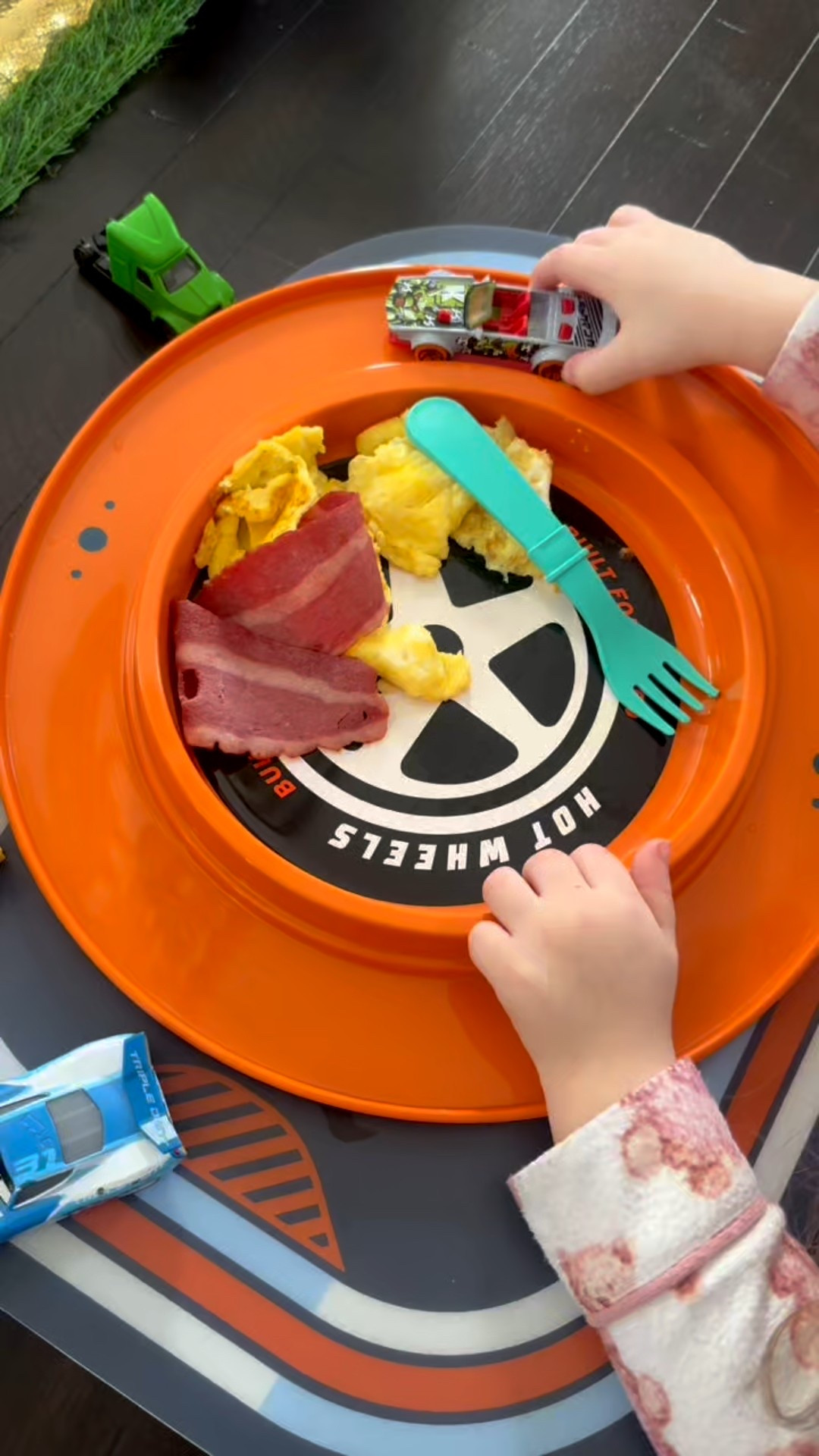 Meal time just became more fun! Hotwheels track plate & placemat! 

#LTKKids #LTKmomlife #LTKHome