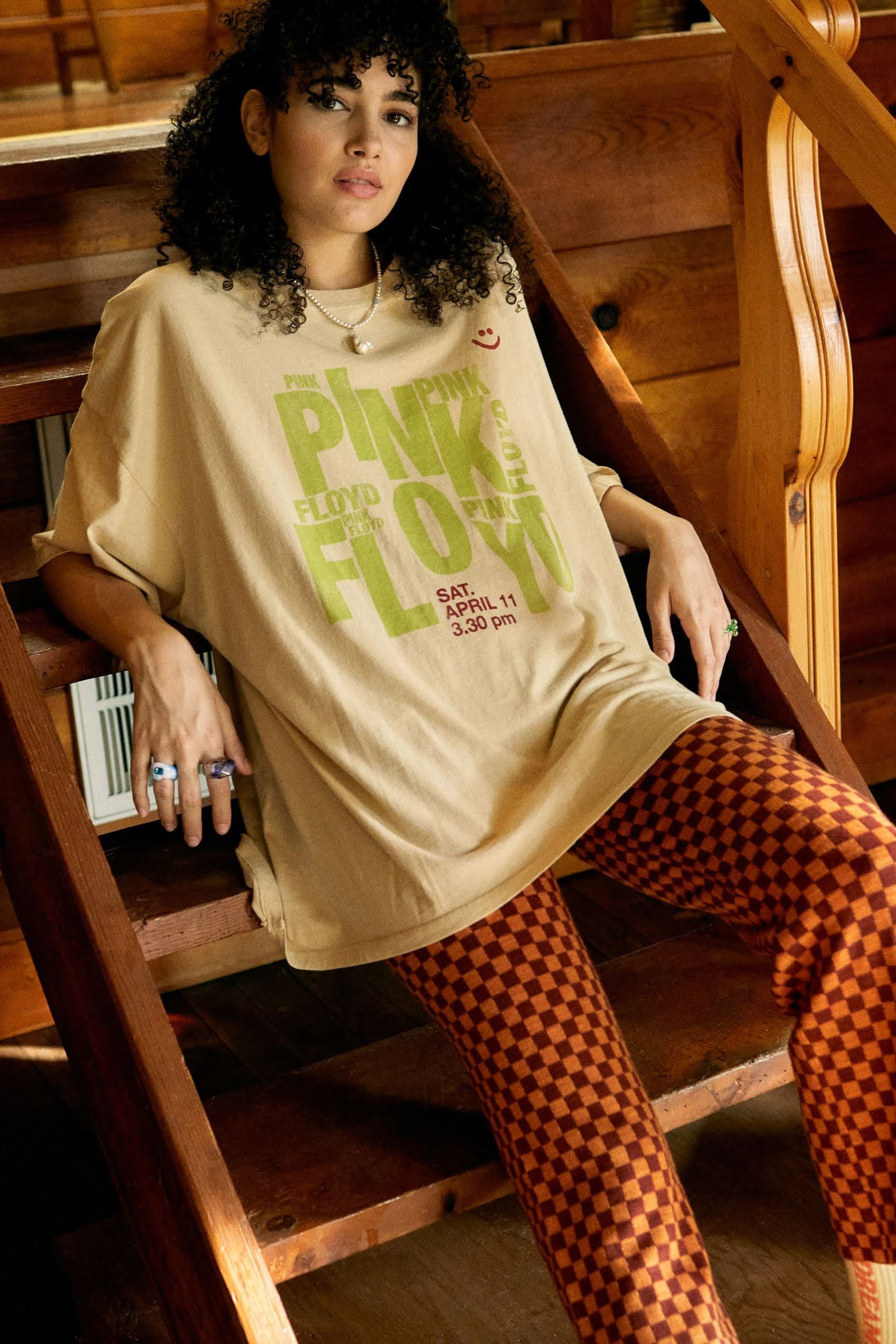 Pink floyd 1970 os tee in butterscotch | Daydreamer