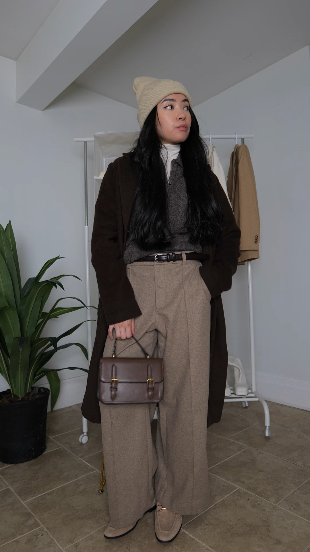 How I would style a men’s 1/4 knit sweater for fall! 

Turtleneck: Aritzia
Knit sweater: H&M Man 
Trousers: UNIQLO
Belt: Banana Republic
Coat: H&M 
Shoes: Steve Madden
Bag: SHEIN/ROMWE
Hat: Temu 

#LTKStyleTip #LTKFindsUnder50 #LTKWorkwear