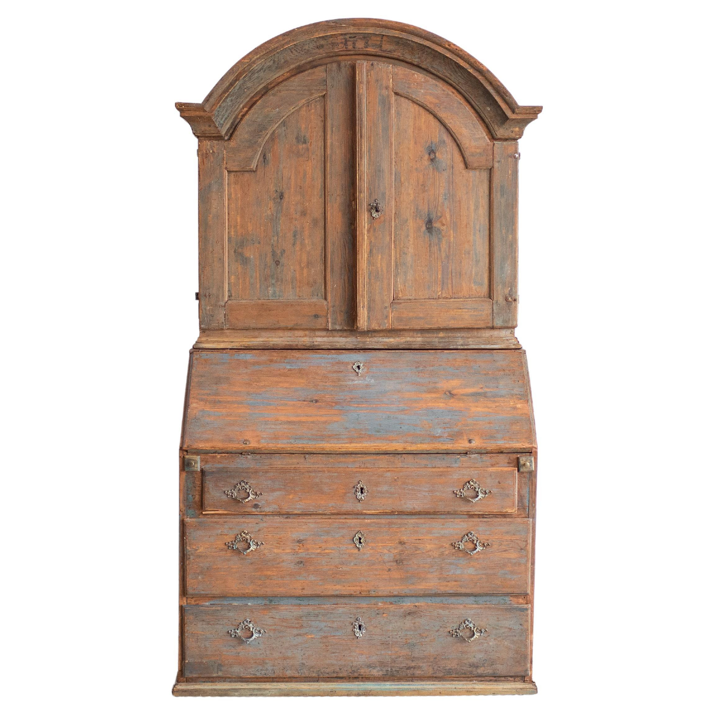 18th Century Swedish Secretary | 1stDibs