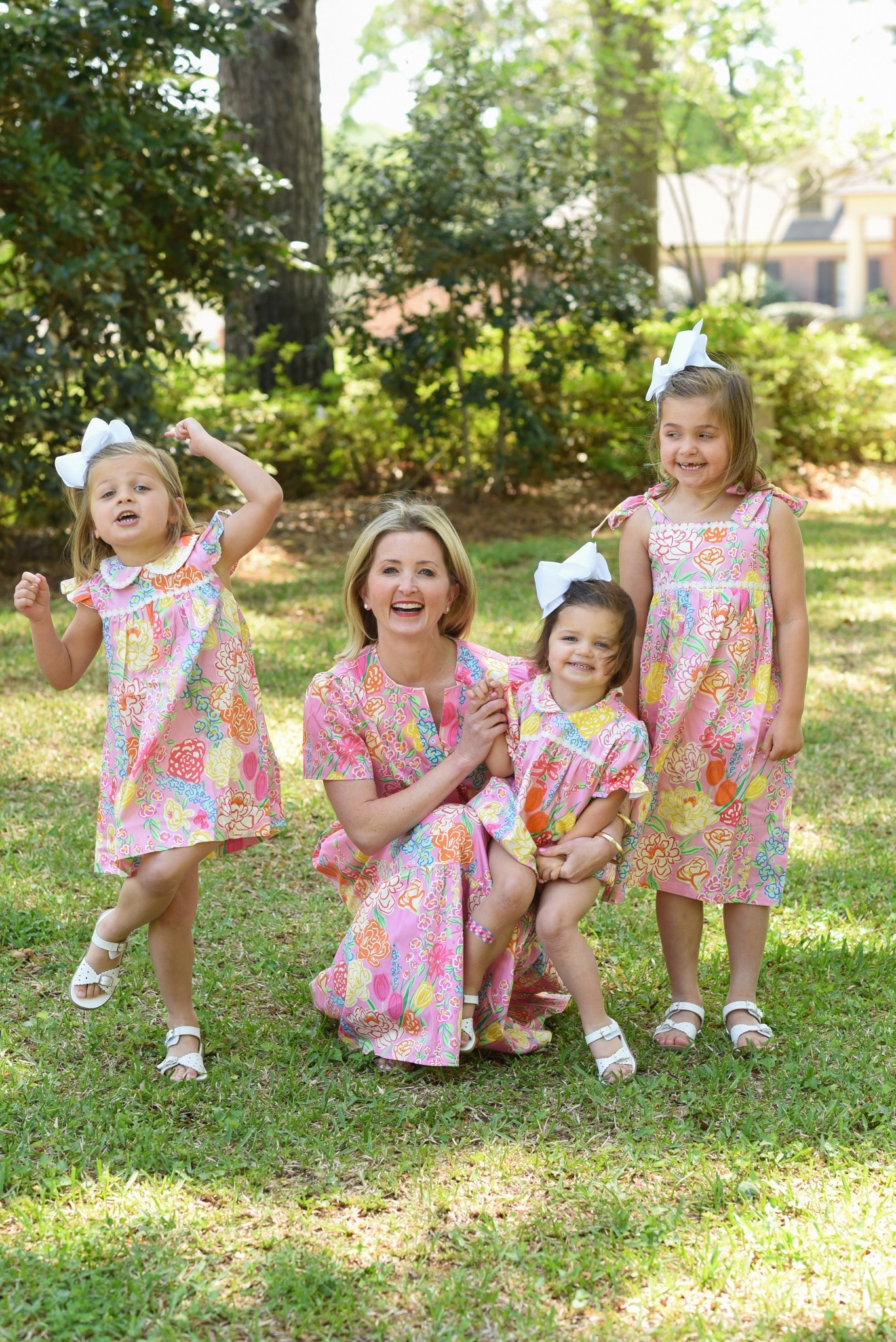 The Beaufort Bonnet Company x Sheridan French is here! And so HAPPY! Perfect for all those summer vacations and Mother’s Day! 