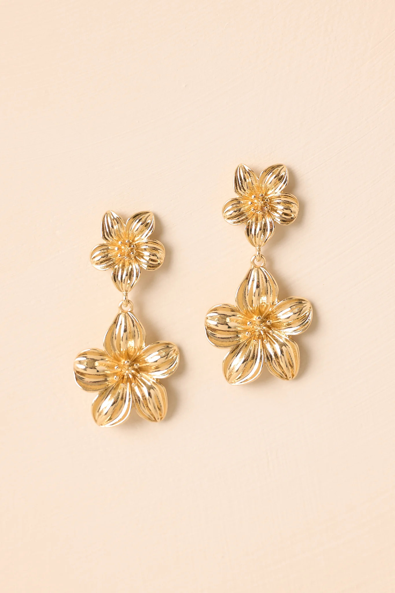 Count Your Blessings Gold Flower Drop Earrings | Red Dress