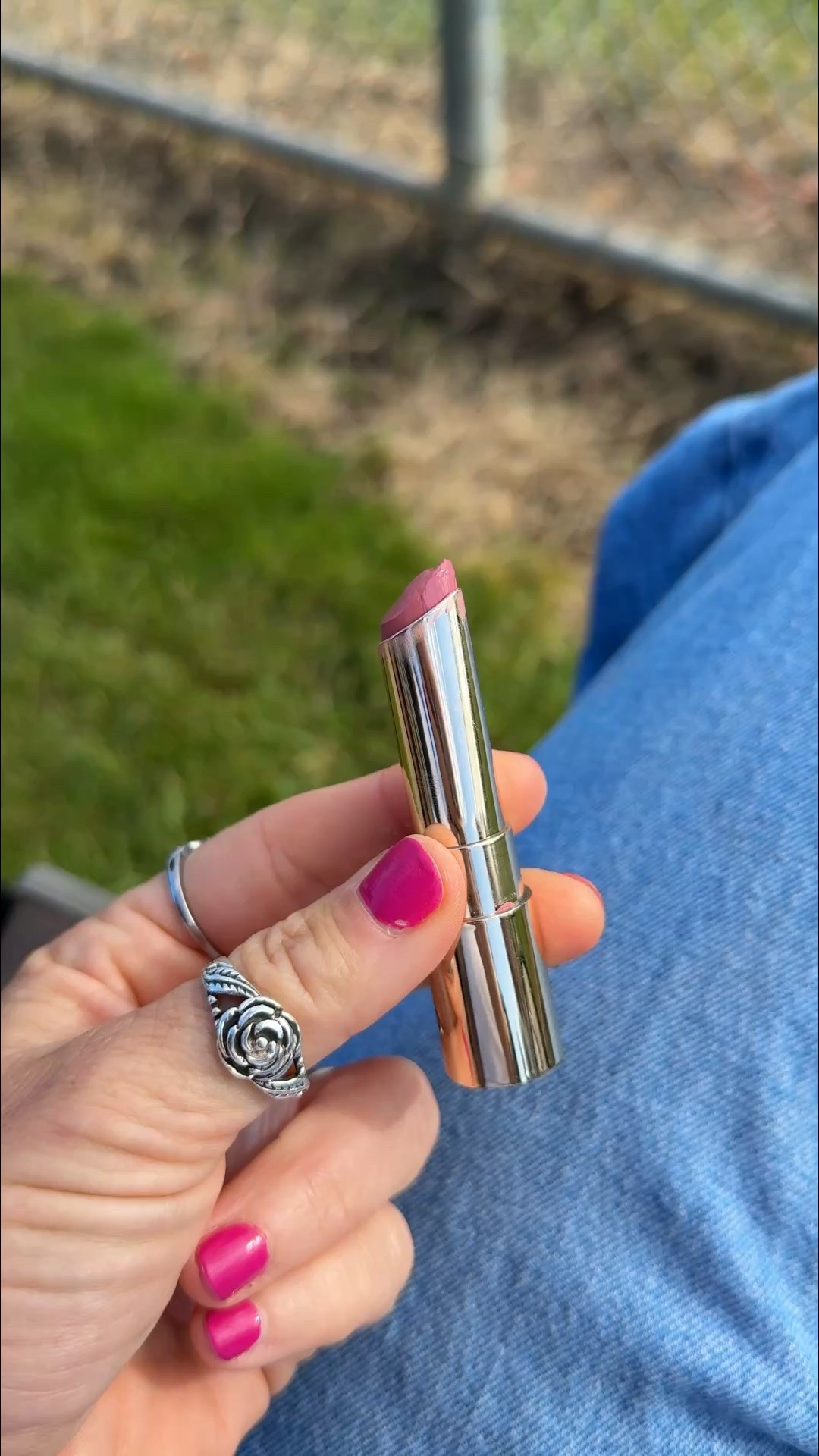 Plumping and perfect! Pretty much the only lip I reach for lately 🤭 